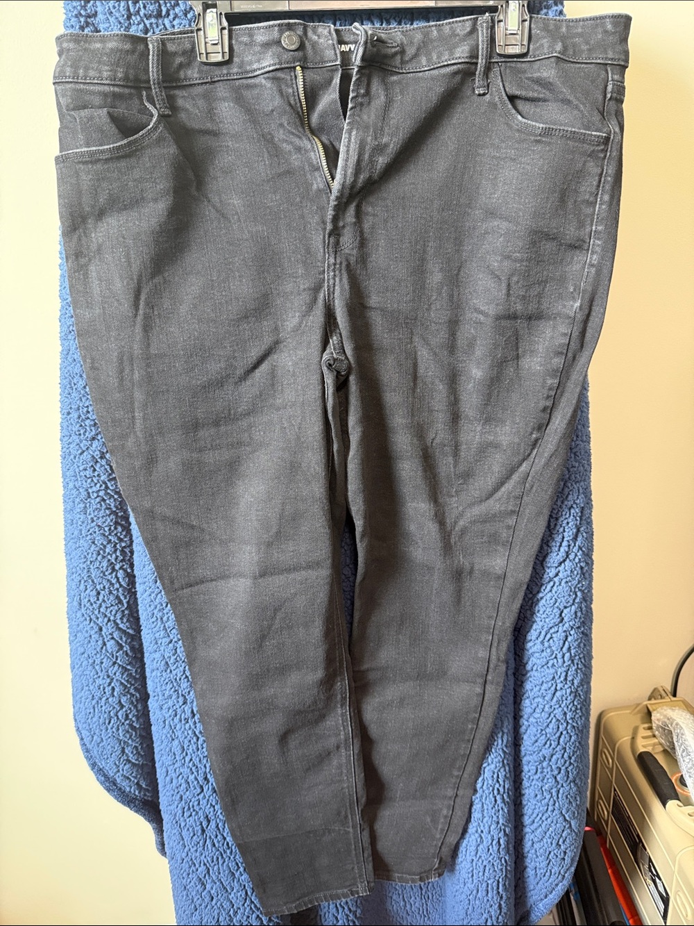 Old Navy Skinny Jeans In Black (111)